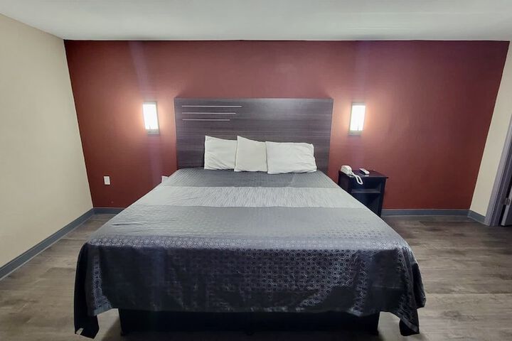 Budget Inn & Suites