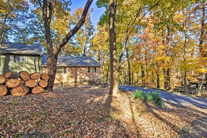 Comfy Jasper Getaway w / Community Amenities!
