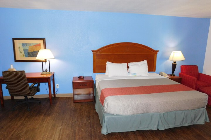 Room 26 of 47