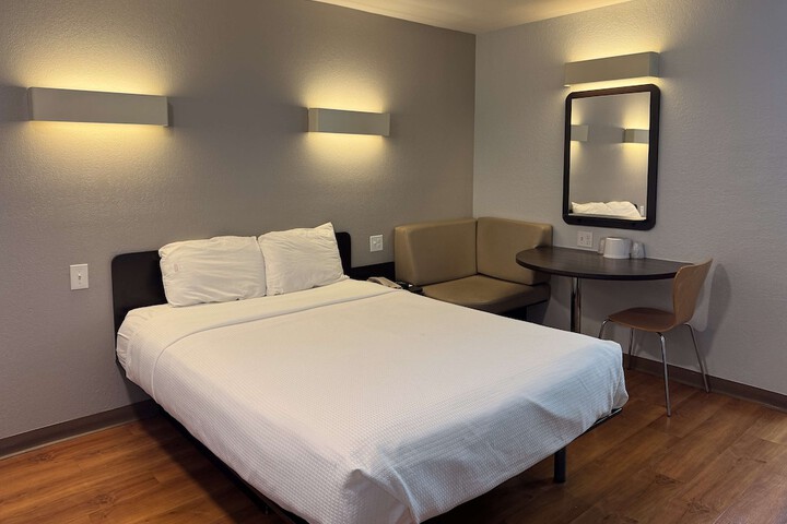 Room 19 of 26