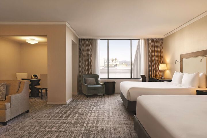 Room 45 of 278