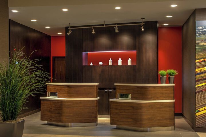 Courtyard by Marriott Winnipeg Airport