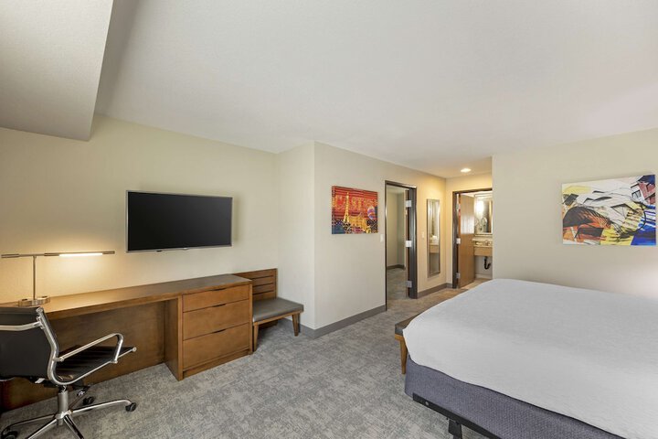 Room 11 of 35
