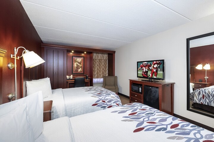 Room 10 of 31