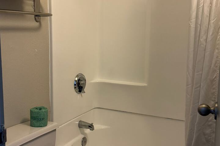 Room 11 of 13