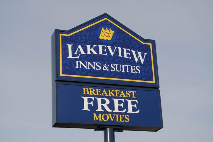 Lakeview Inns & Suites Fort Saskatchewan