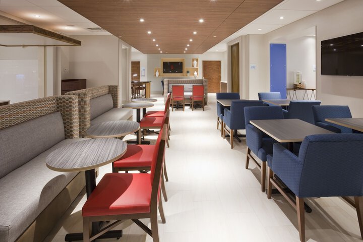 Hotel Interior 16 of 39