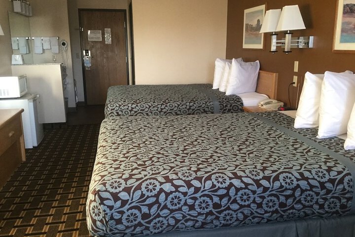 Room 33 of 41