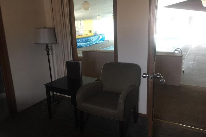 Room 12 of 19