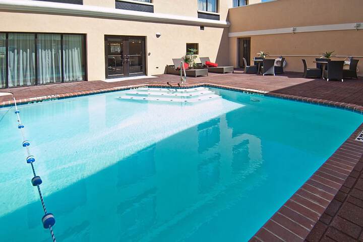 Pool 6 of 23