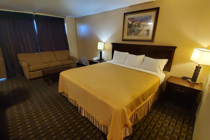Room 14 of 19