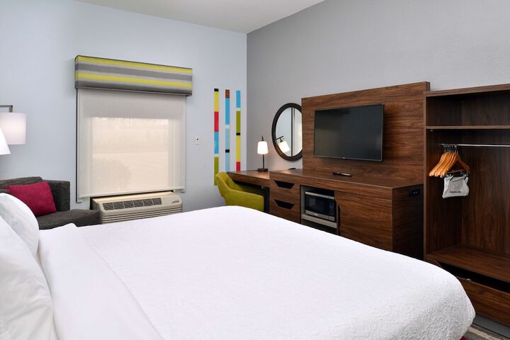 Room 15 of 42