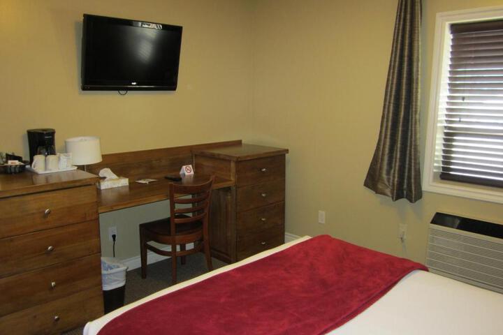 Reynolds Hotel