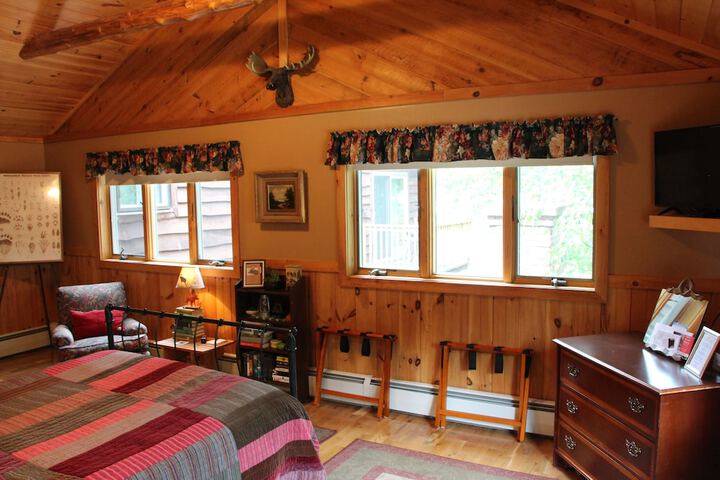 Kiwassa Lake Bed & Breakfast