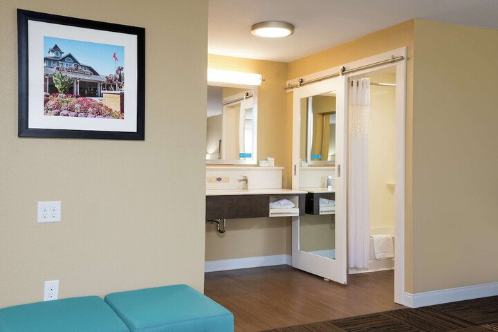 Hampton Inn & Suites Fremont