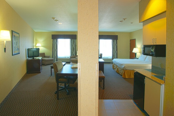 Room 15 of 48