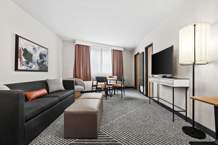Room 13 of 26