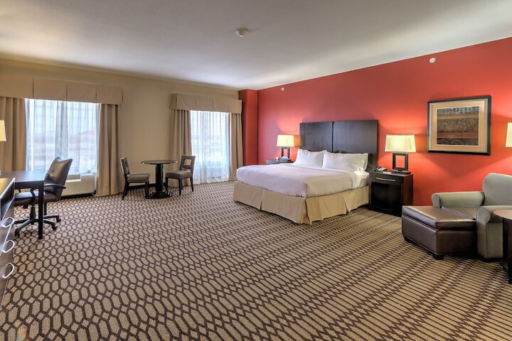 Room 35 of 62