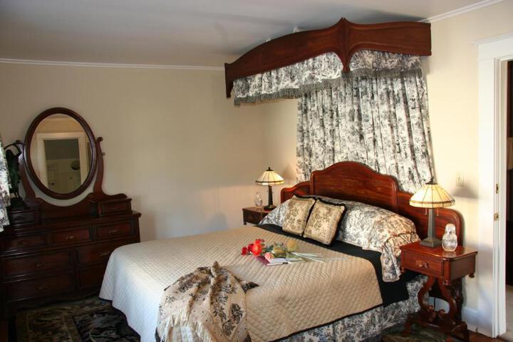 Eureka Street Inn