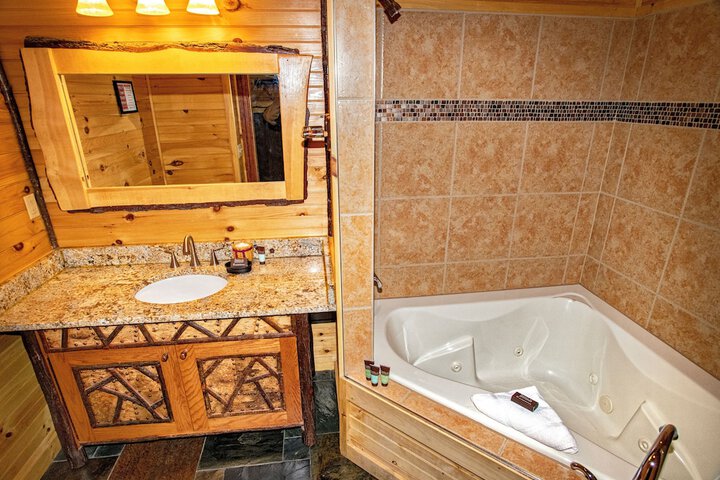 Lodges at Cresthaven