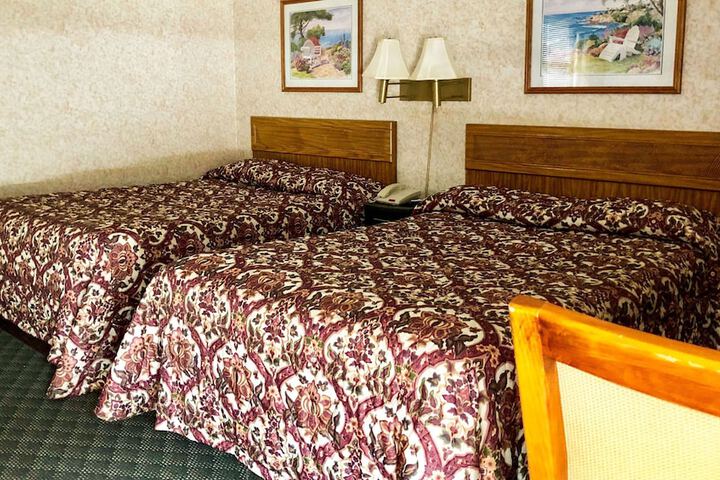 Room 25 of 29