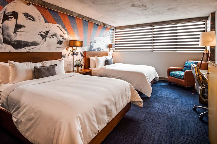 The Rushmore Hotel & Suites BW Premier Collection