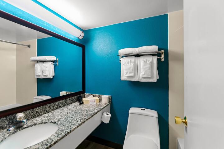 Clarion Inn Falls Church - Arlington