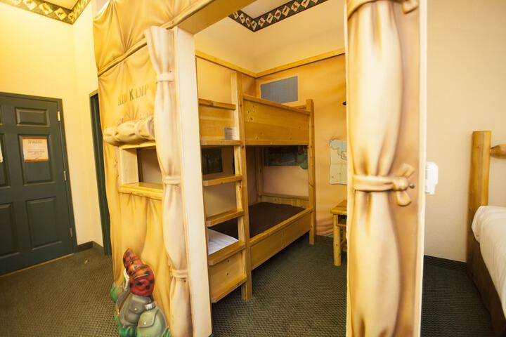 Room 56 of 85