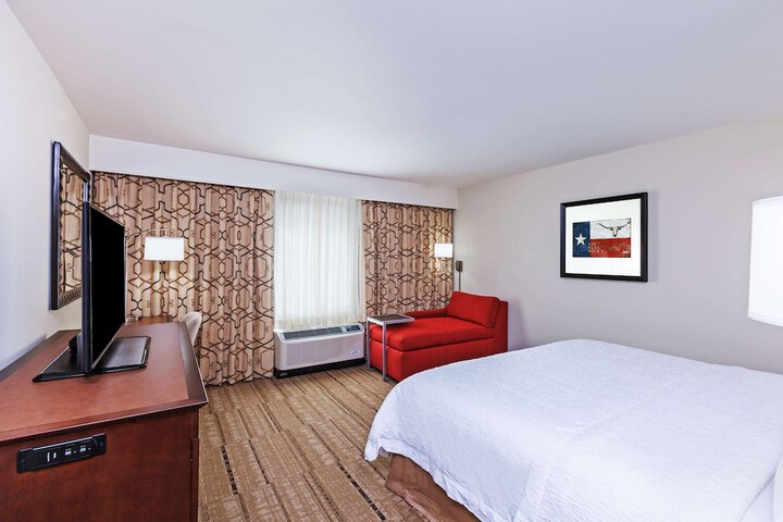 Room 21 of 33