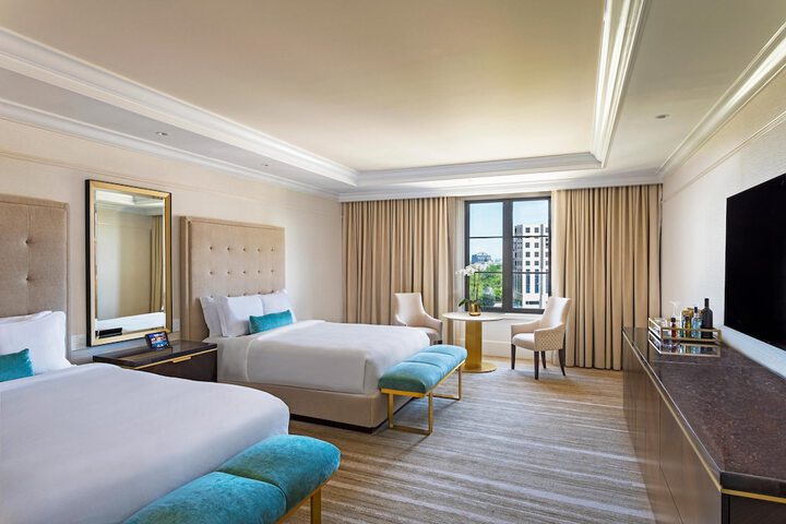 Room 42 of 115