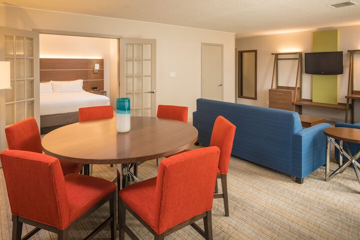 Room 10 of 51