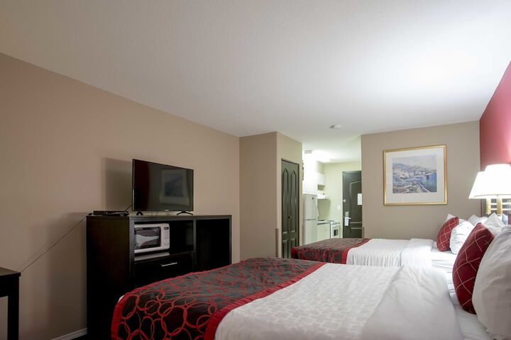 Ramada by Wyndham 100 Mile House