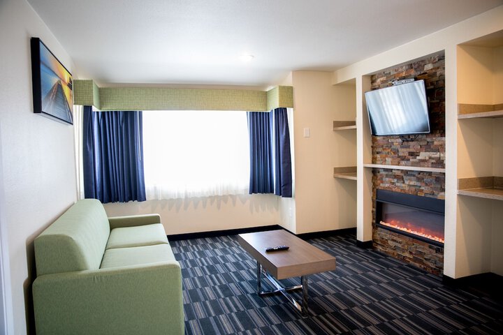 Room 30 of 52