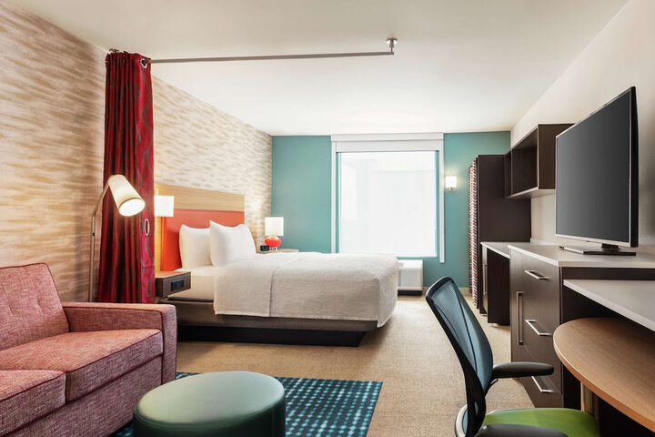 Room 18 of 34