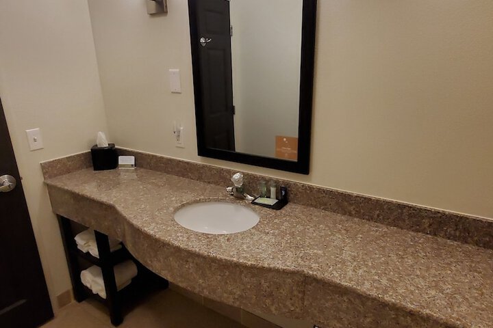 Room 21 of 52