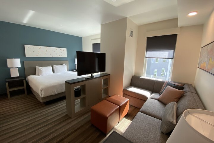 Room 36 of 49