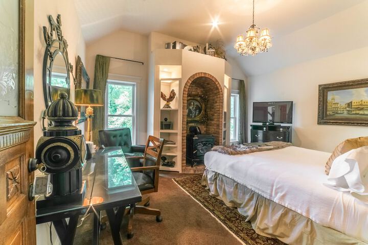 The Victoria B & B