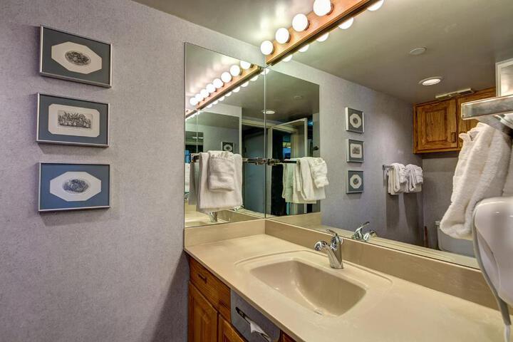 Beaver Run Resort 4237 by Great Western Lodging