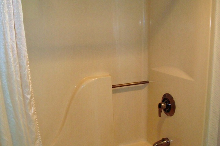 Room 22 of 28