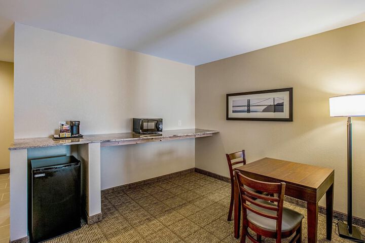 Comfort Suites Fishkill near Interstate 84