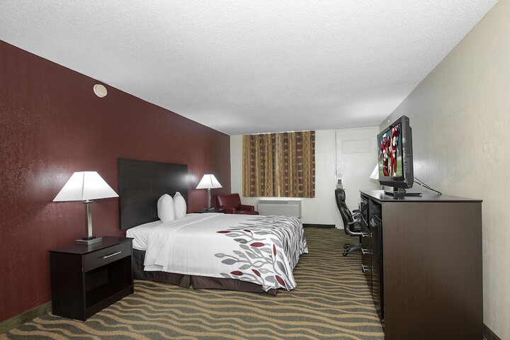 Room 18 of 29
