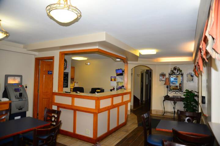 Hotel Interior 6 of 35