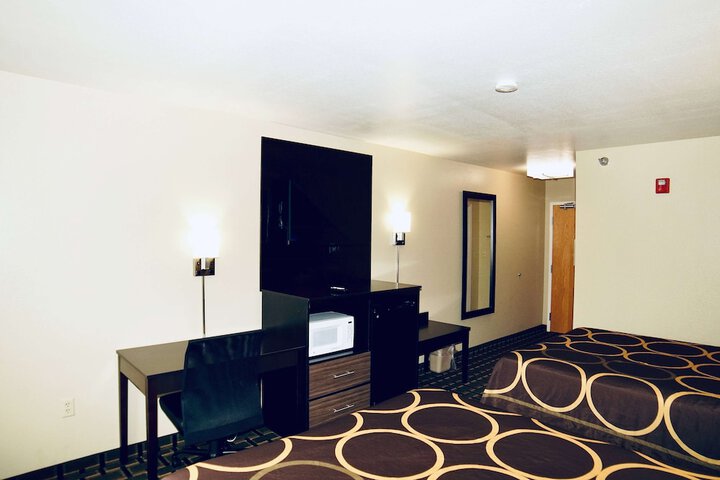 Room 25 of 29