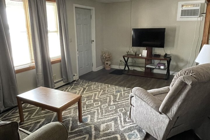 Room 25 of 40