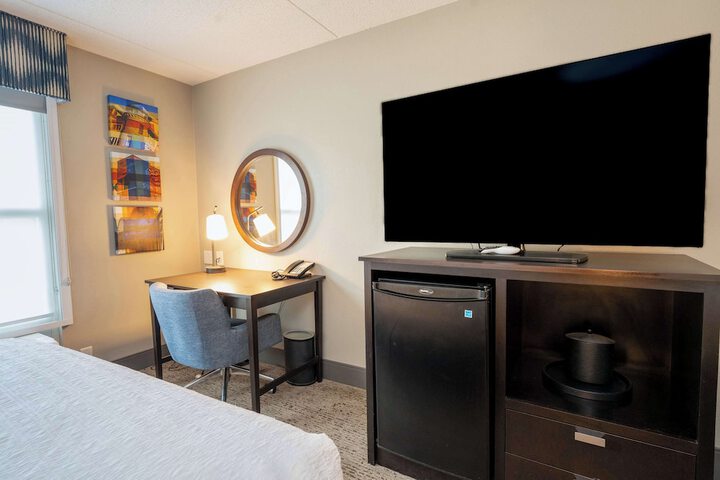 Room 35 of 64