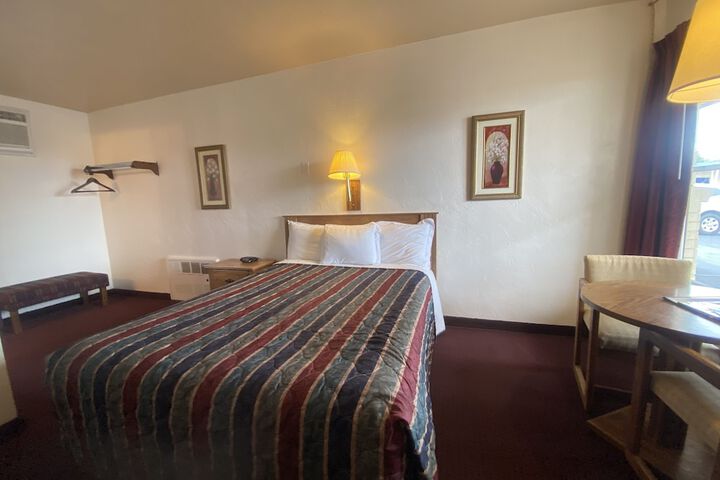 Room 35 of 46