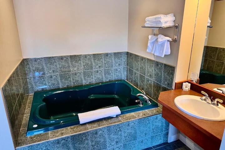 Super 8 by Wyndham Castlegar BC