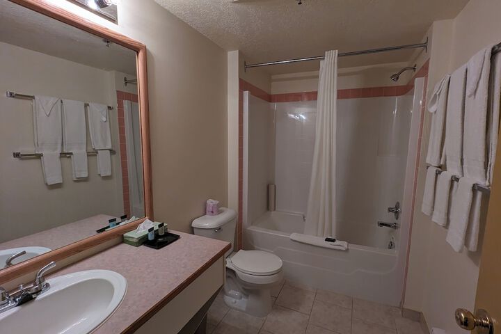 Room 54 of 82
