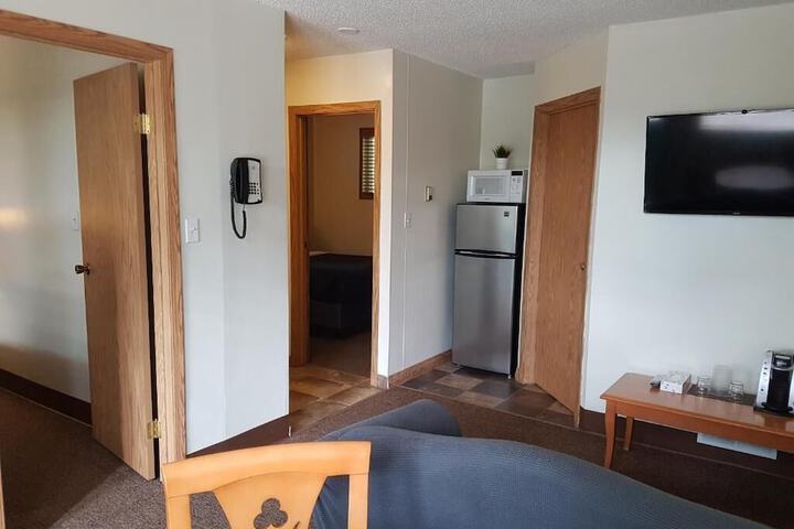 Room 13 of 18