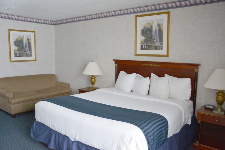 Room 13 of 51